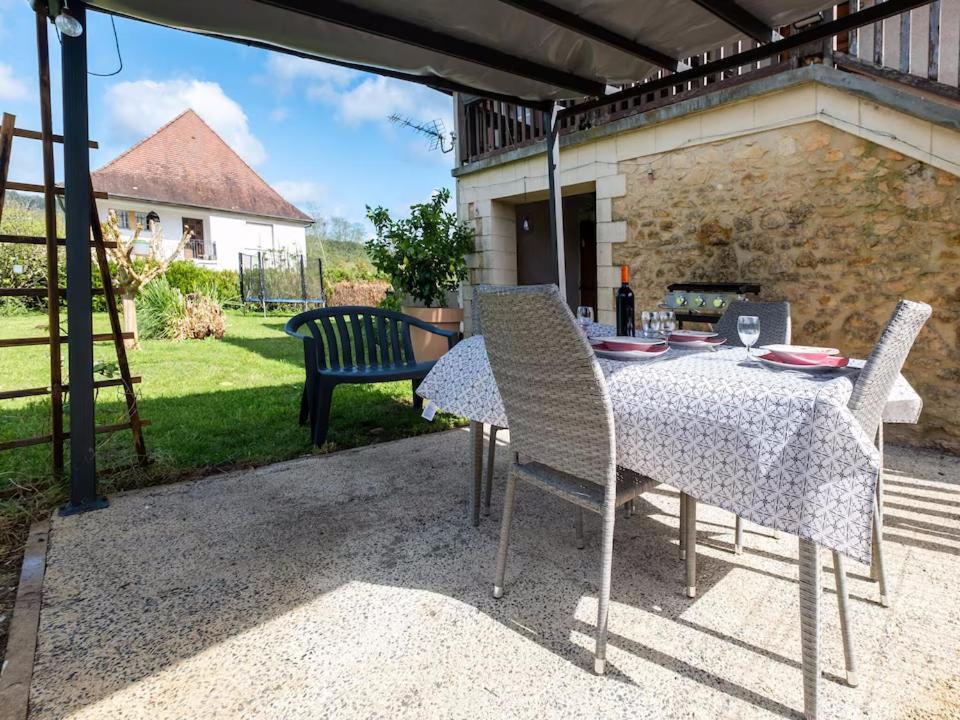 Gite De La Croix Saint-Leon-sur-Vezere Exterior foto